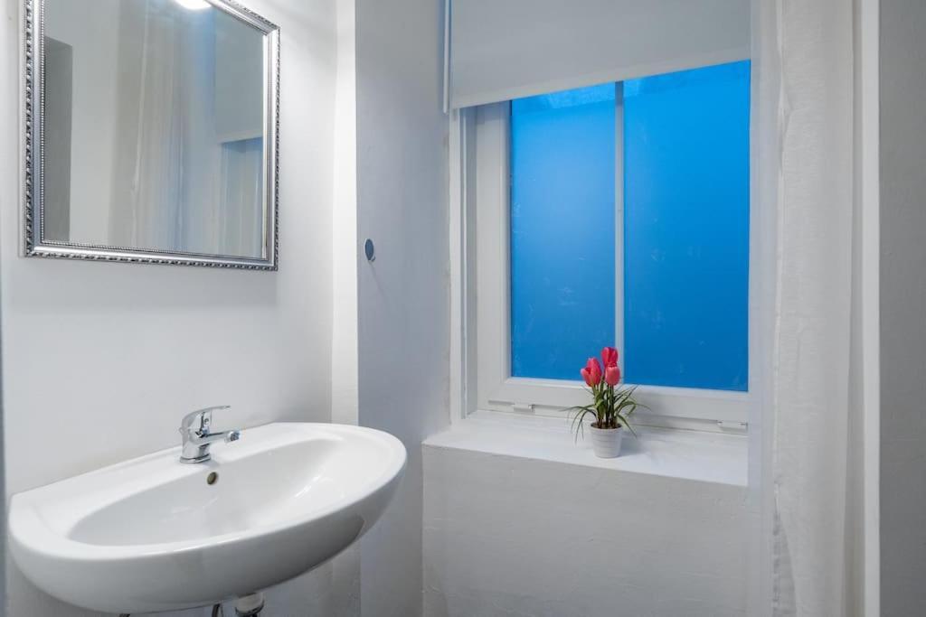 Practical 1br Flat By Center By Hm Apartment